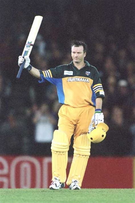 Steve Waugh Acknowledges The Crowd Australiav South Africa 1st Odi