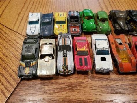 Vintage 1969 Mattel Hot Wheels 24 Car Collectors Case No 4976 3871368546