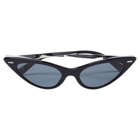 Louis Vuitton X Supreme Red Z0985u City Mask Shield Sunglasses For Sale At 1stdibs City Mask