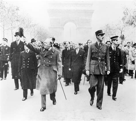 Le D Fil Du Novembre Sur Les Champs Lys Es Histoire