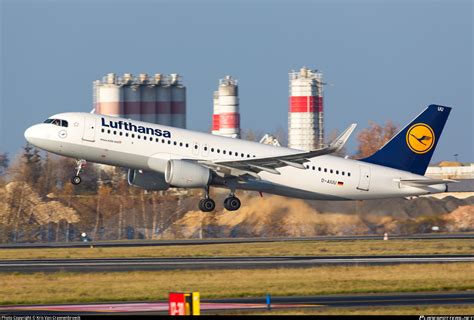 D AIUU Lufthansa Airbus A320 214 WL Photo By Kris Van Craenenbroeck