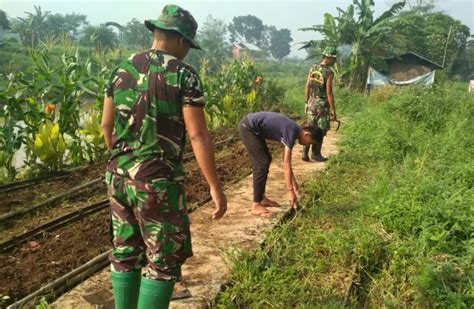 Satgas Citarum Sektor Cipamokolan Lakukan Giat Rutin Di Bantaran