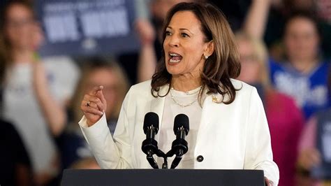 Kamala Harris Shuts Down Anti Israel Protesters During Campaign Speech