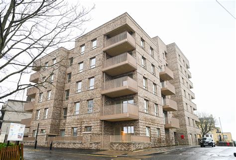 New train cars will soon stop at the gipsy hill station 19