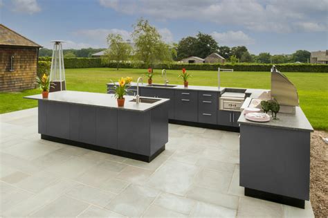 outdoor kitchen island benefits  design
