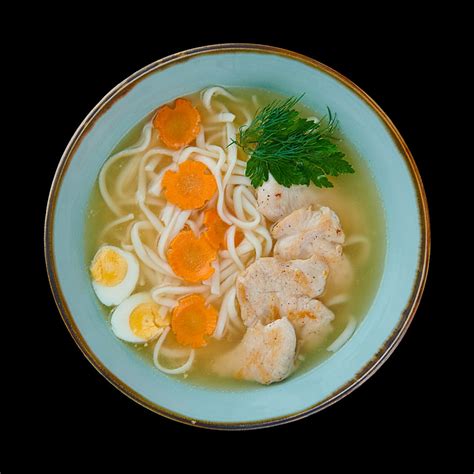 Куриный бульон с лапшой и перепелиным яйцом - Суши Дом - заказать суши ...