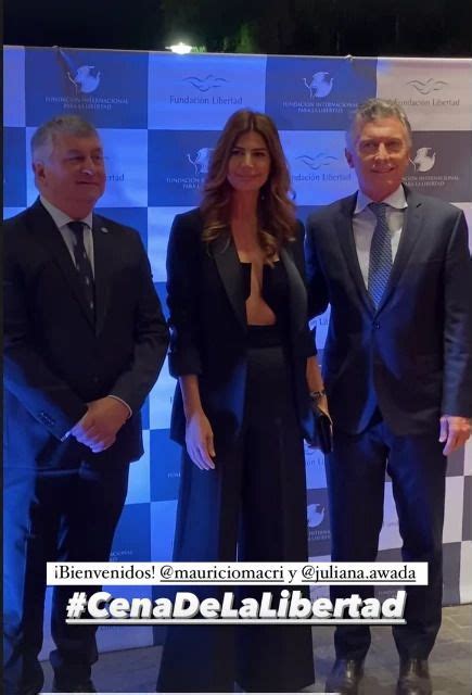 Juliana Awada Sorprendió Con Un Sensual Look Total Black Para Acompañar