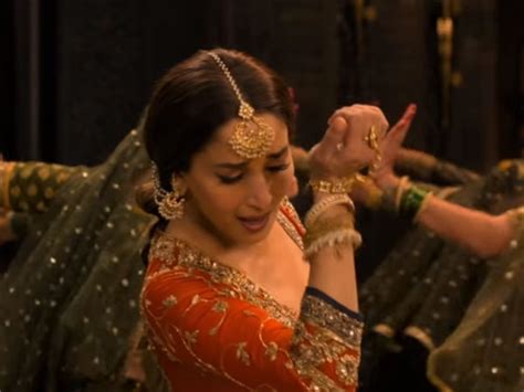 Kalank Photos: HD Images, Pictures, Stills, First Look Posters of ...