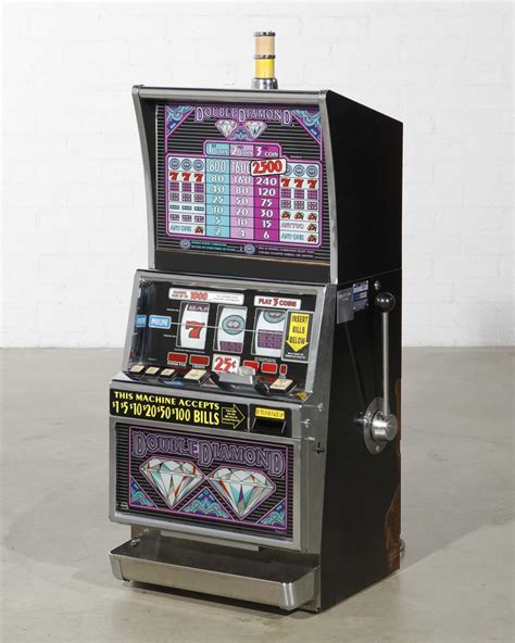 Lot A Vintage Igt Double Diamond Cent Slot Machine Fourth Quarter