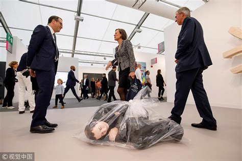 english news 英语新闻 Beijing Hong Kong artists among headliners at Frieze