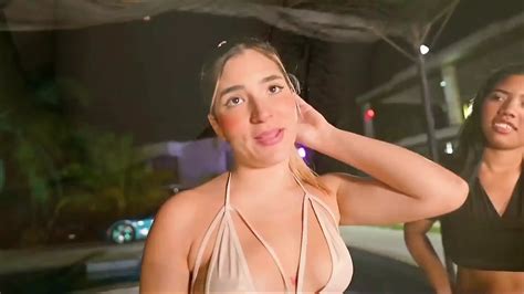 Latinas Masturbating And Sucking Each Other S Toes Ggmansion Babe Babe Porn Xhamster