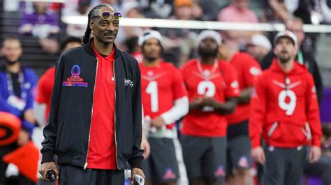 Snoop Dogg selects NFL players for his dream Olympic flag football team ...