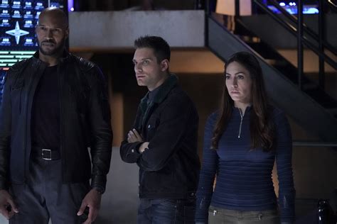 Marvels Agents Of Shield Season 7 Premiere Preview Back In Time