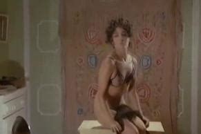 LA VENDEDORA DE ROPA INTERIOR NUDE SCENES AZNude