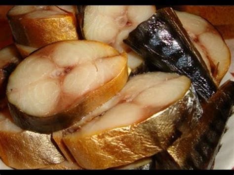 Скумбрия холодного копчения при помощи жидкого дыма - YouTube