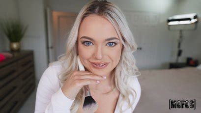 Blonde Beauty Alexis Kay Gets Down And Dirty With Charles Dera 17 Photos