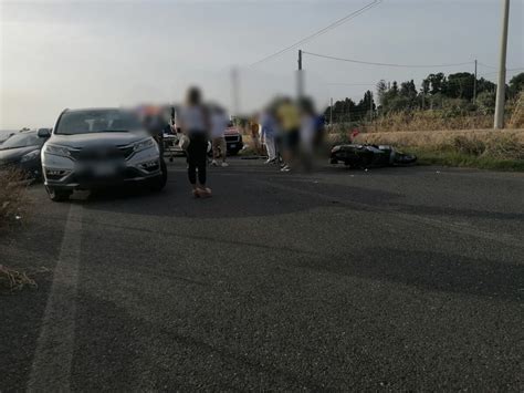 Auto Contro Moto Nuovo Incidente Elisoccorso Al Plemmirio Ferito In