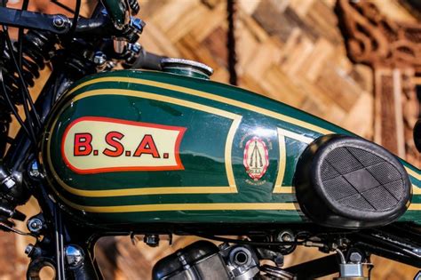 Pin By Rafa Poncho On Casco Tanque Moto Bsa Motorcycle Bmw Cafe