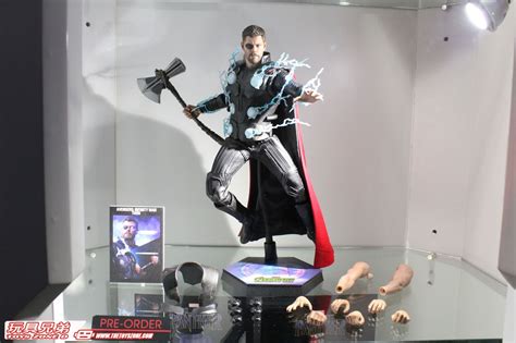 玩具報告 Hot Toys復仇者聯盟3無限之戰THOR雷神奇俠 1 6比例珍藏人偶 Toys Zone D 玩具兄弟 Figures Price List Reviews