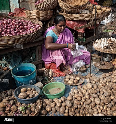 Vegetable Bengal Hi Res Stock Photography And Images Alamy