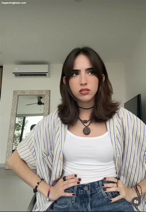 Gabriela Bee Gabrielabee Nude OnlyFans Leaks Fappening FappeningBook