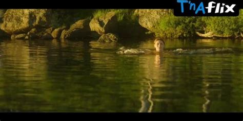 Niamh Mccormack Bikini Scene In Everything Now Full Frontal Tnaflix