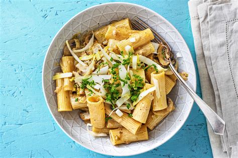 Rigatoni Sauce La Cr Me Aux Champignons Recette Hellofresh