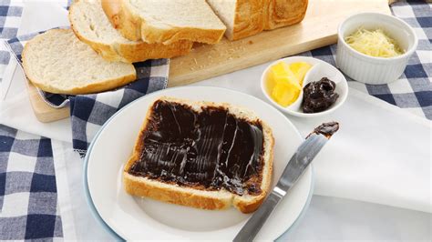 Vegemite What It Is Ways To Eat It And Why Its So Good Huffpost