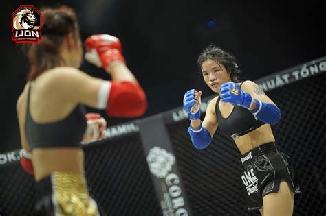 Hai hot girl MMA Việt Nam đại chiến khán giả xem mà đau lòng MOLI Star