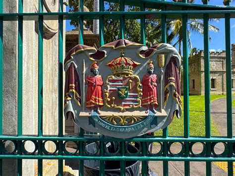 Visiting The Iolani Palace In Oahu Hawaii Guide