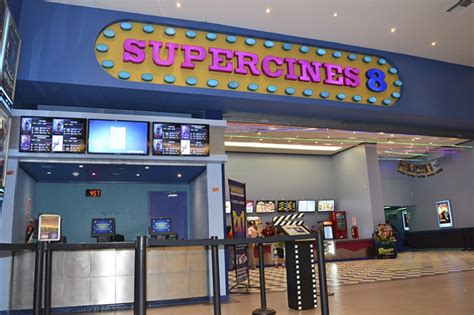 El Paseo Shopping Centro Comercial Manta Supercines