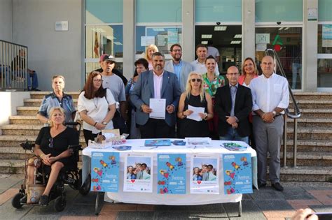 Mijas Suma Esfuerzos En La Lucha Por La Salud Mental Con Una Mesa