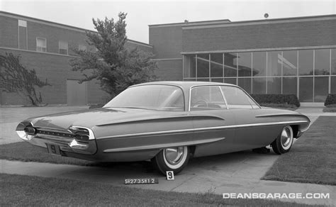 A Flair for the All-new ’64 Thunderbird – Dean’s Garage