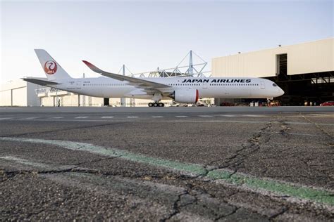 Jal 新フラッグシップa350 1000、仏エアバス施設でロールアウト！