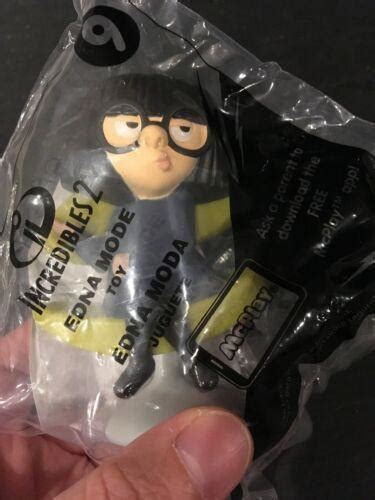 Sealed Pixar Incredibles 2 Edna Mode Mcdonalds Happy Meal Toy 9 Disney New 2018 3775263532