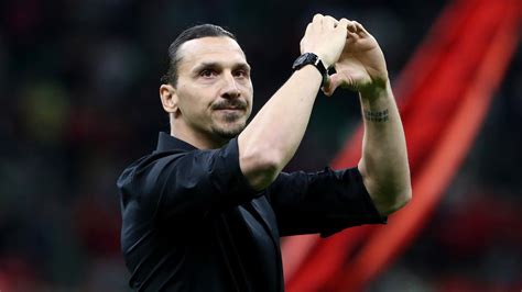 Zlatan Ibrahimovic la star du football met fin à sa carrière