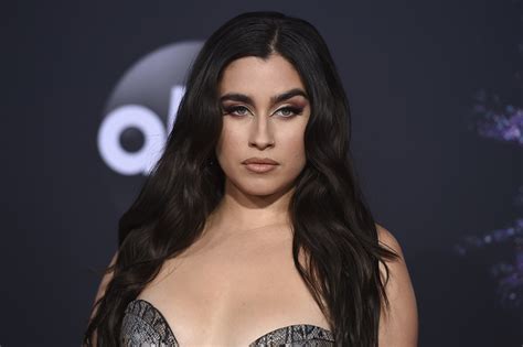 Lauren Jauregui se sentía asqueada por los rumores sobre su romance