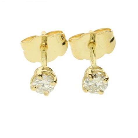 18ct Yellow Gold Diamond Studs 030ct Miltons Diamonds