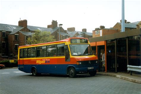 ARRIVA MANCHESTER 177 N177DWM WIGAN 180498 David Beardmore Flickr