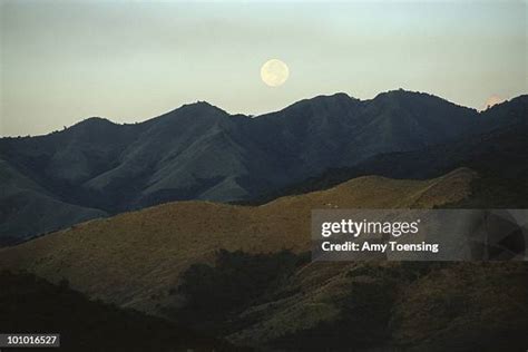 Cordillera Mountain Range Photos and Premium High Res Pictures - Getty ...