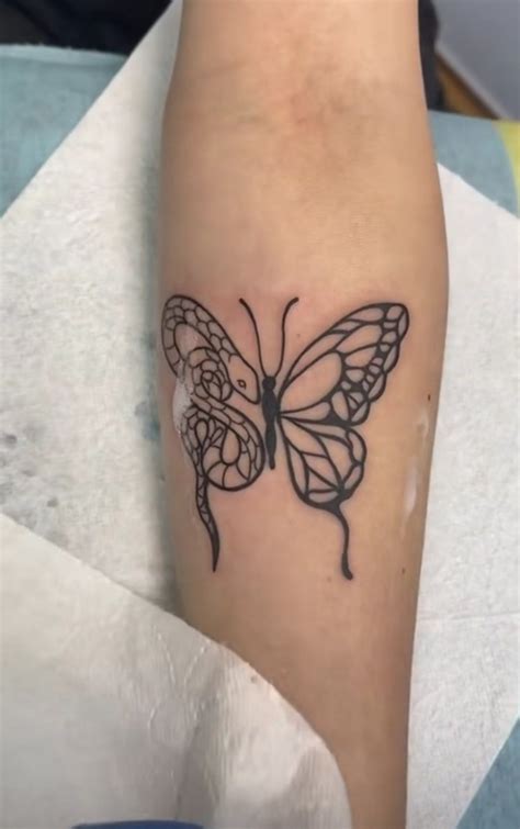 Butterfly Snake Tattoo Tatuaggi Foto D Estate