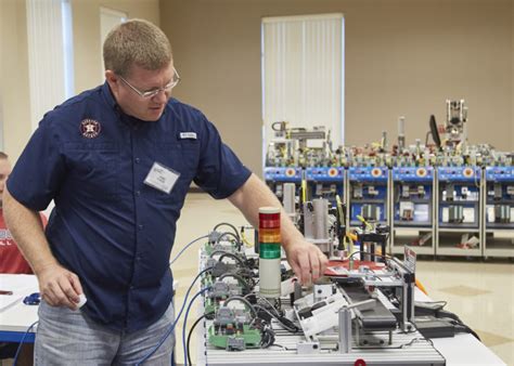 Tabletop Mechatronics Training Amatrol Summer Training