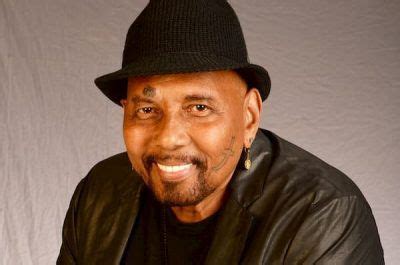 Aaron Neville Biographie Âge Vivant Femme Enfants Chansons