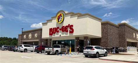 Buc Ees First Timers Guide What To Expect At The Ultimate Gas