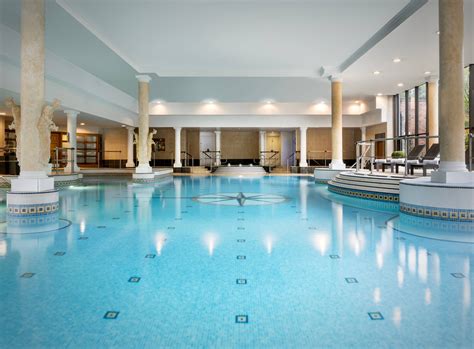 Delta Hotels by Marriott Manchester Airport, Hale Barns : -37% during