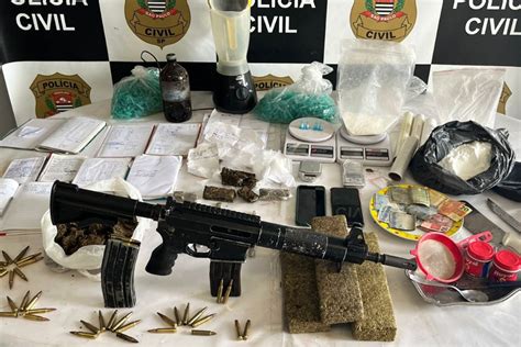 Suspeito De Integrar Organização Criminosa é Preso Com Drogas E Fuzil