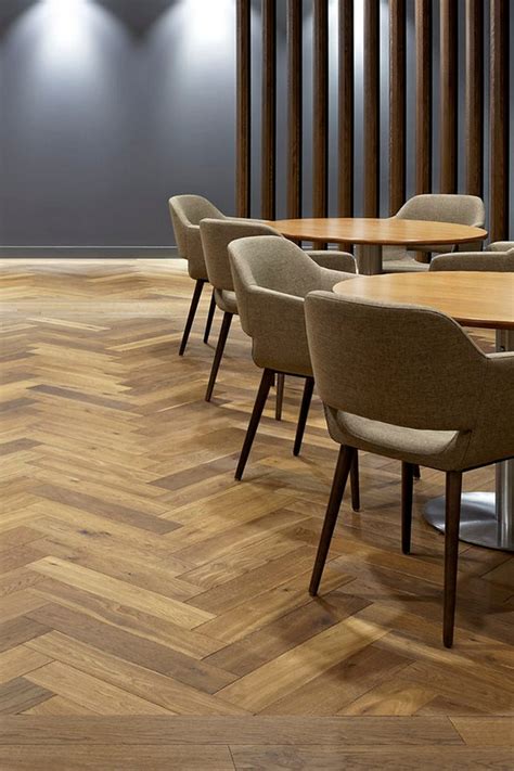 Herringbone – Northern Wide Plank