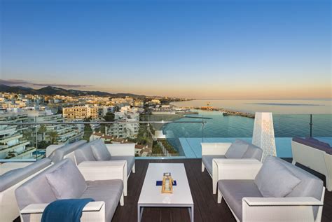 Amare Marbella Beach Hotelbelvue Rooftop Bar7 The Golden Bun