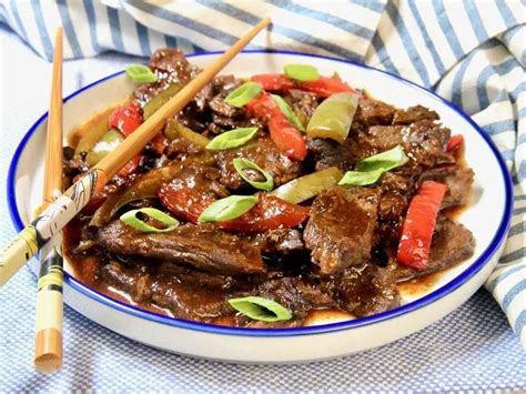 20 Delicious Steak Crock Pot Recipes Easy | Pan Mastery