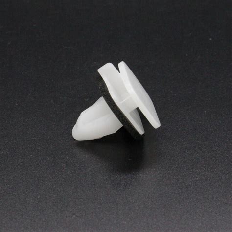 Pcs Nylon Rocker Moulding Clips With Sealer For Lincoln Mks Ebay